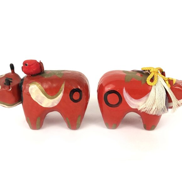 Japanese Red Cow Pair Vintage AKABEKO papier-mâché Lucky Charm Hand Made Folk - Picture 4 of 9